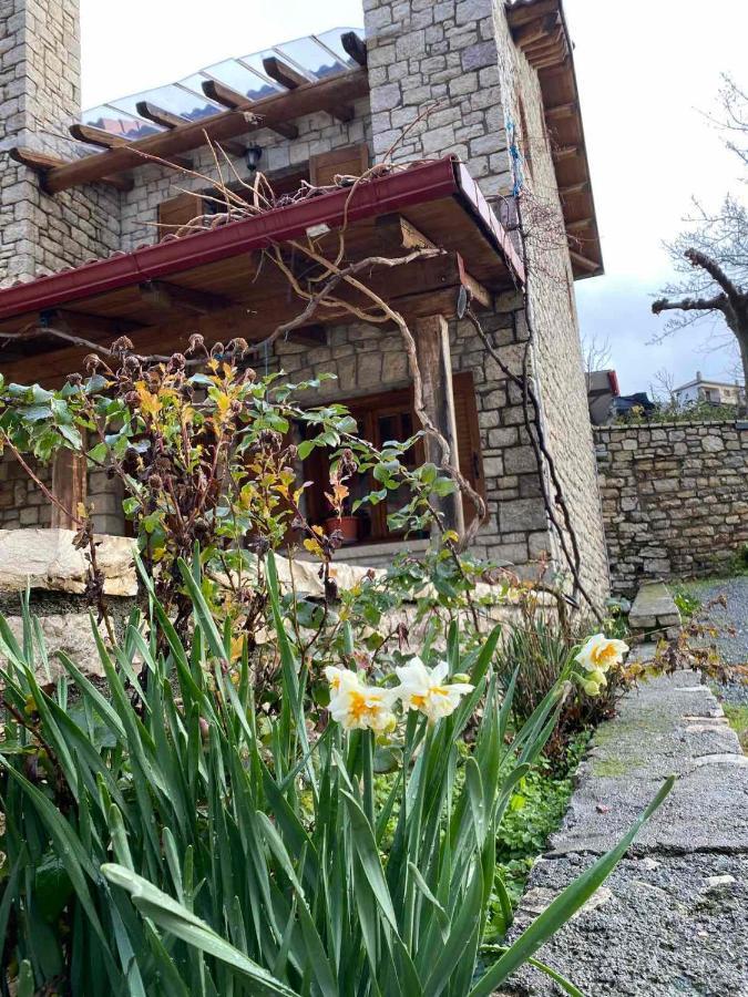 Apartamento Mezonetes Helmos Ano Lousoi Exterior foto