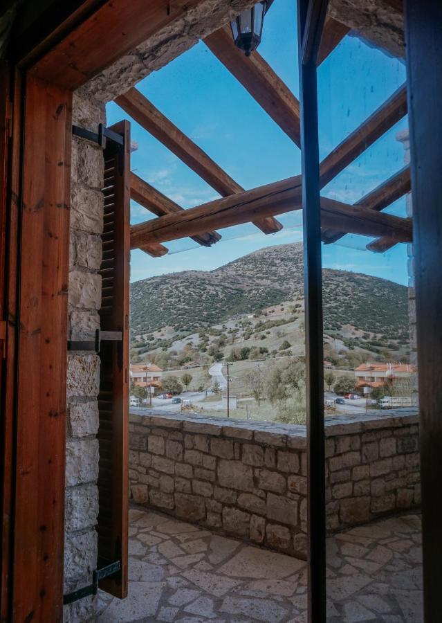 Apartamento Mezonetes Helmos Ano Lousoi Exterior foto